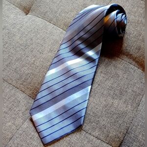 Excellent Used Condition Mens GIORGIO ARMANI Handmade 100% Silk Italian Necktie